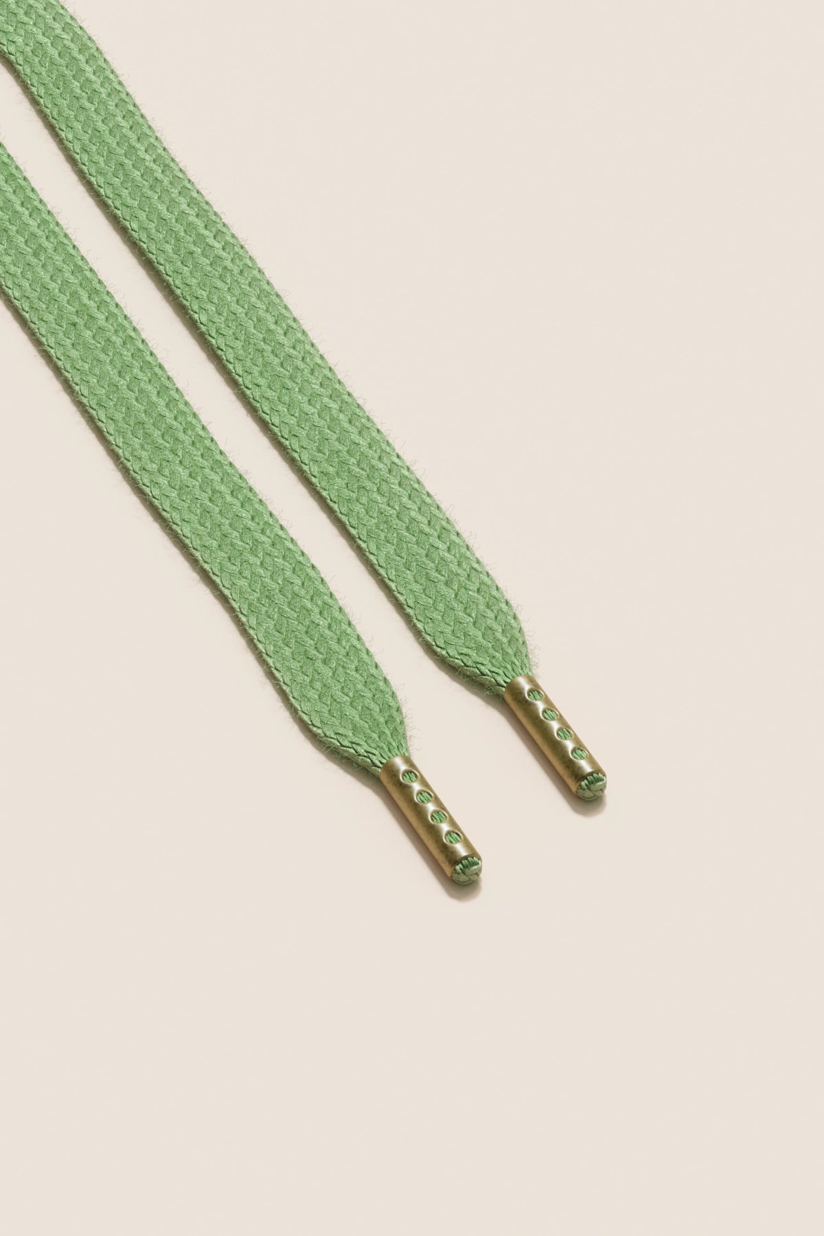 Senkels Grass Green Sneaker Skolisser with Brass Aglets