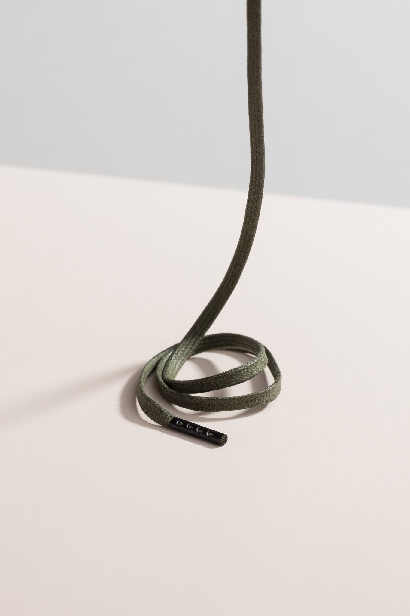 Olivengrønn - 3mm Flate voksede skolisser