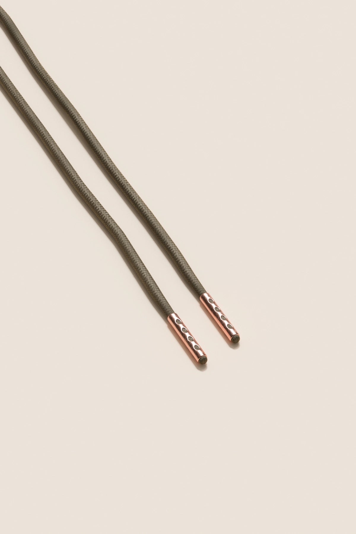 Senkels Mauve Grey  2.5mm Runde voksede skolisser med Rosegull-dupper